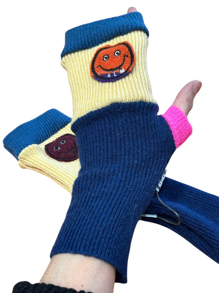 A love movement original cashmere hand warmer glove small