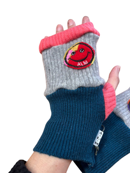 A love movement original cashmere hand warmer glove