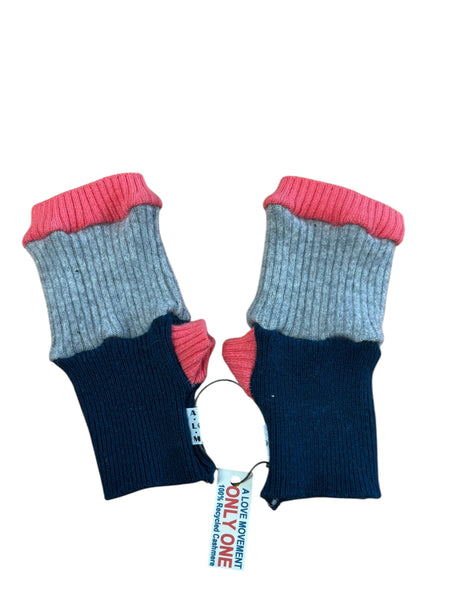 A love movement original cashmere hand warmer glove